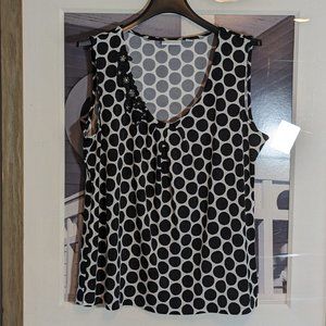 NY&Co black polka dot stretch top with floral embellishment size XL EUC